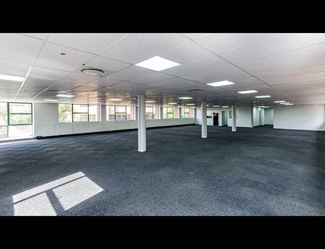 633M² OFFICE TO LET IN FERNDALE